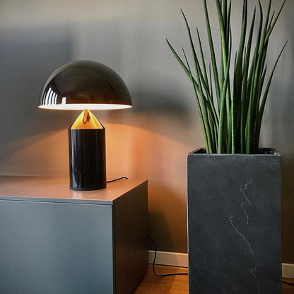 Contemporary Metal Sculptural Base Table Lamp 1-Light