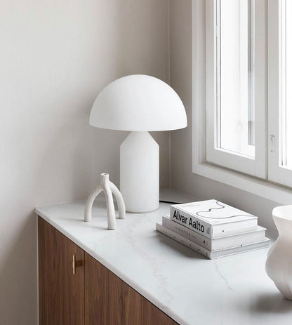 Contemporary Metal Sculptural Base Table Lamp 1-Light