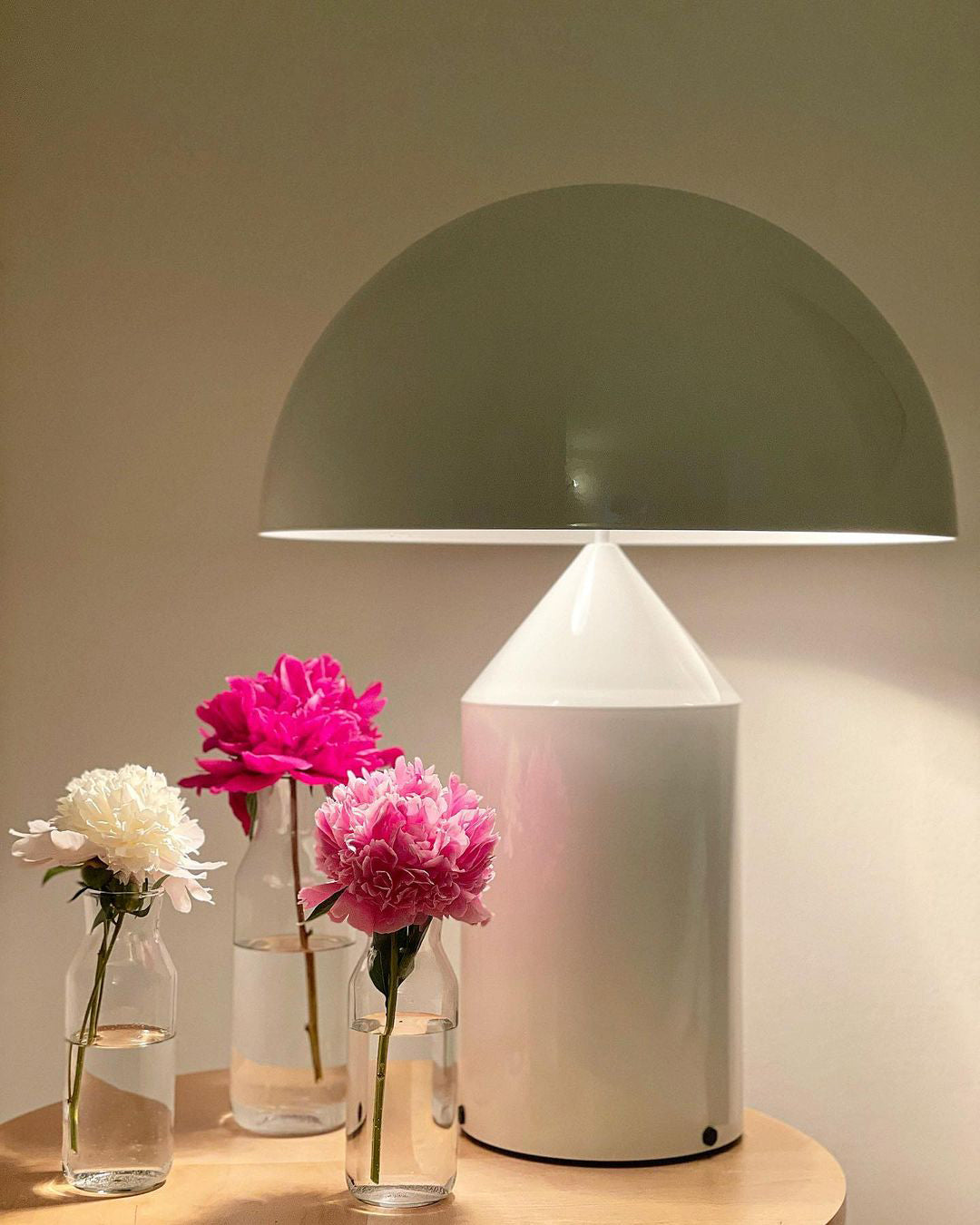Contemporary Metal Sculptural Base Table Lamp 1-Light
