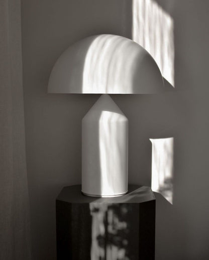 Contemporary Metal Sculptural Base Table Lamp 1-Light