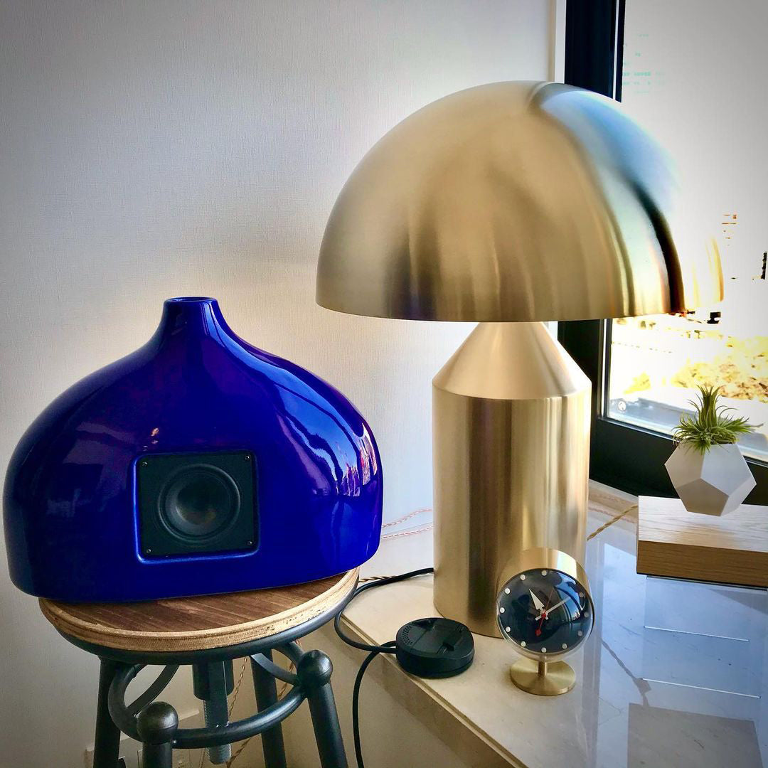 Contemporary Metal Sculptural Base Table Lamp 1-Light
