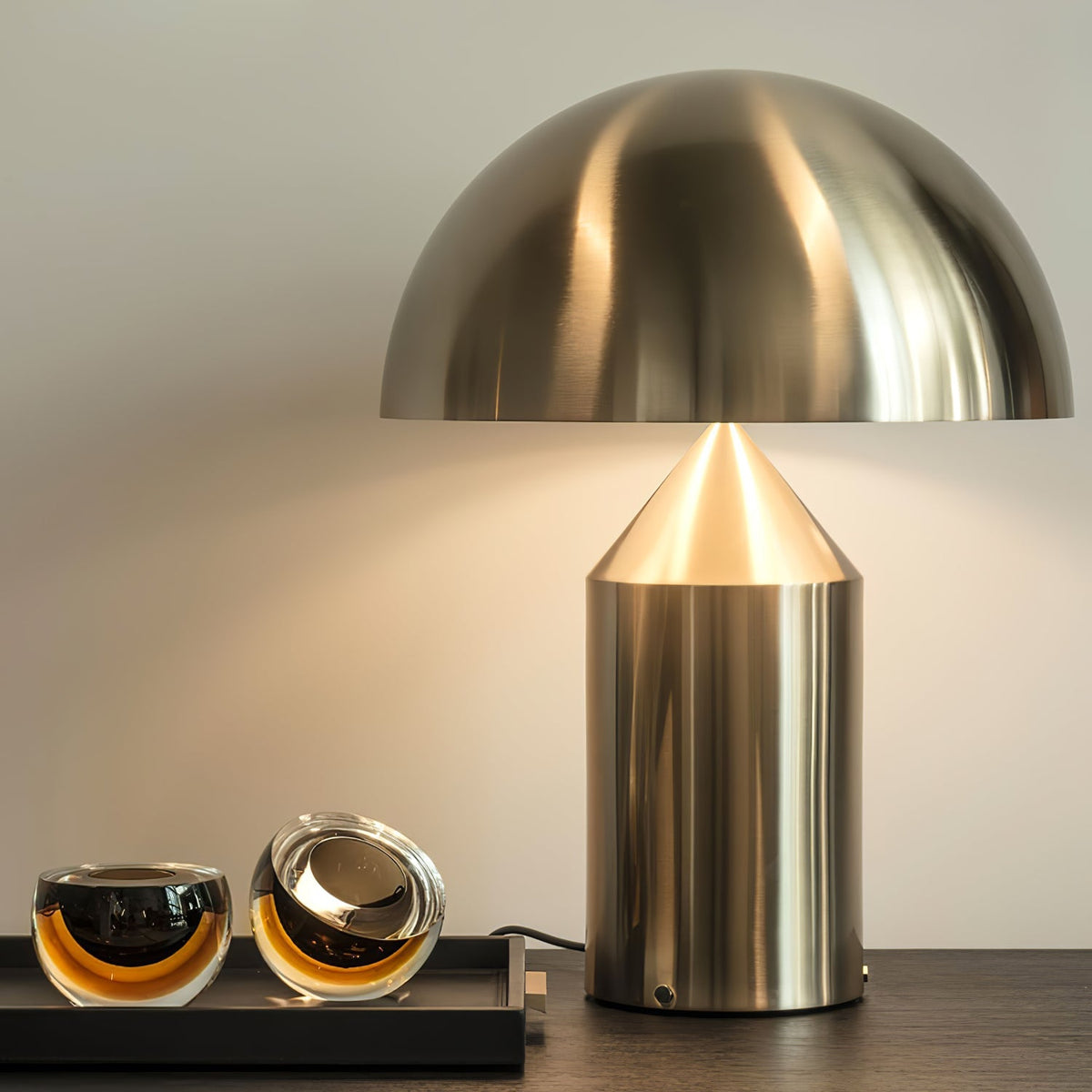 Contemporary Metal Sculptural Base Table Lamp 1-Light