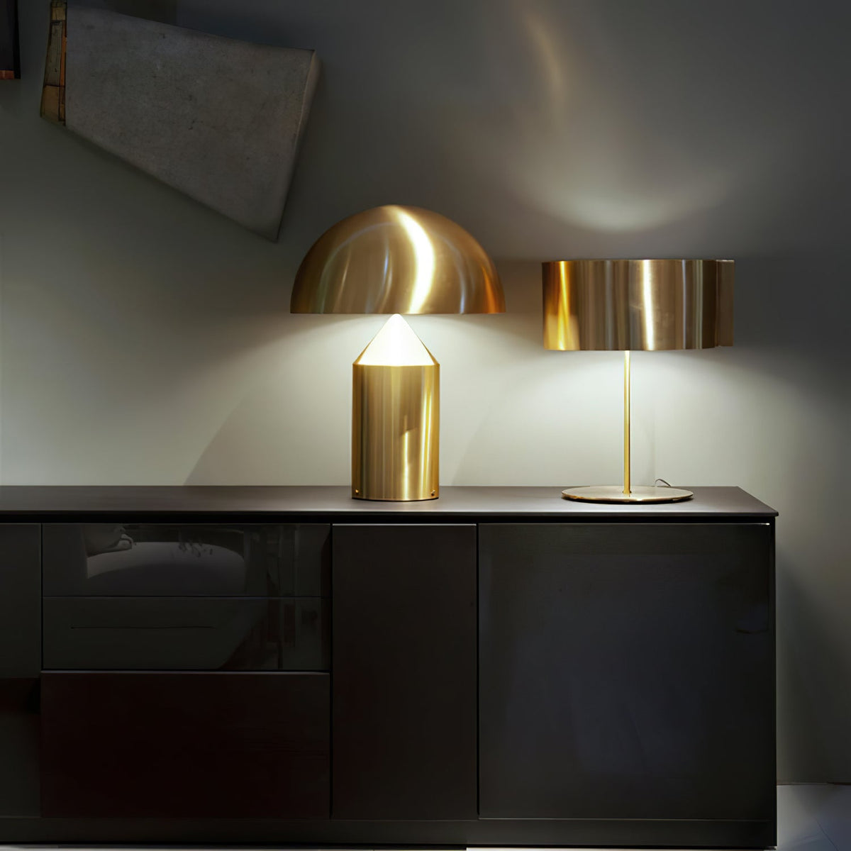 Contemporary Metal Sculptural Base Table Lamp 1-Light