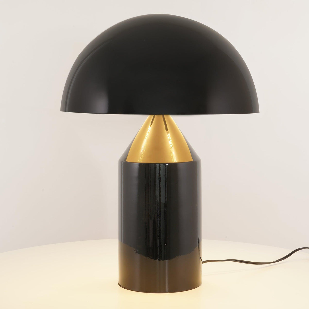Contemporary Metal Sculptural Base Table Lamp 1-Light