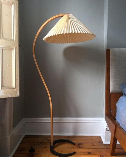 Contemporary Fabric Pleated Shade Floor Lamp 1-Light