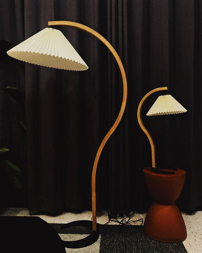 Contemporary Fabric Pleated Shade Floor Lamp 1-Light