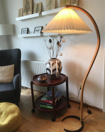 Contemporary Fabric Pleated Shade Floor Lamp 1-Light
