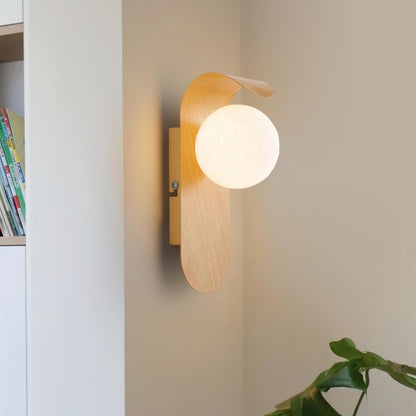 Scandinavian Wood Globe Wall Sconce LED 1-Light