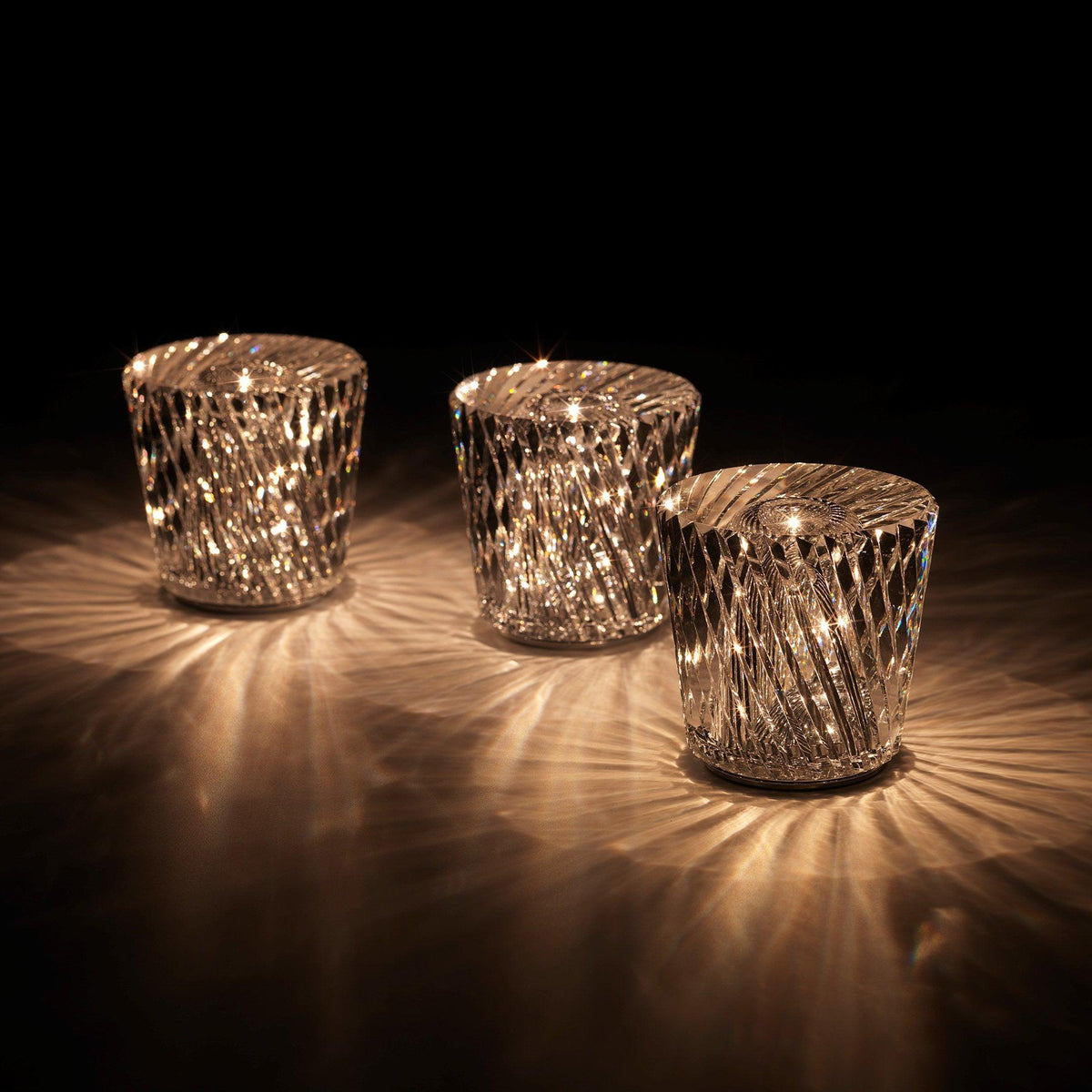 Contemporary Crystal Faceted Prism Table Lamp 1-Light