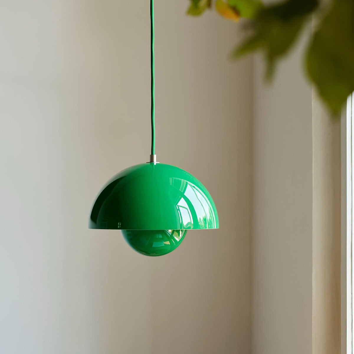 Contemporary Acrylic Floating Globe Pendant Light 1-Light