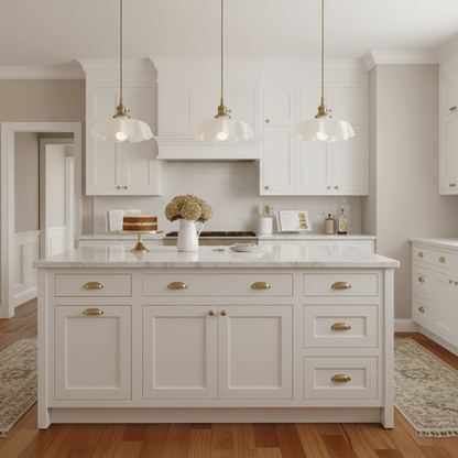 French-Inspired Ruffled Glass Brass Pendant Light 1-Light