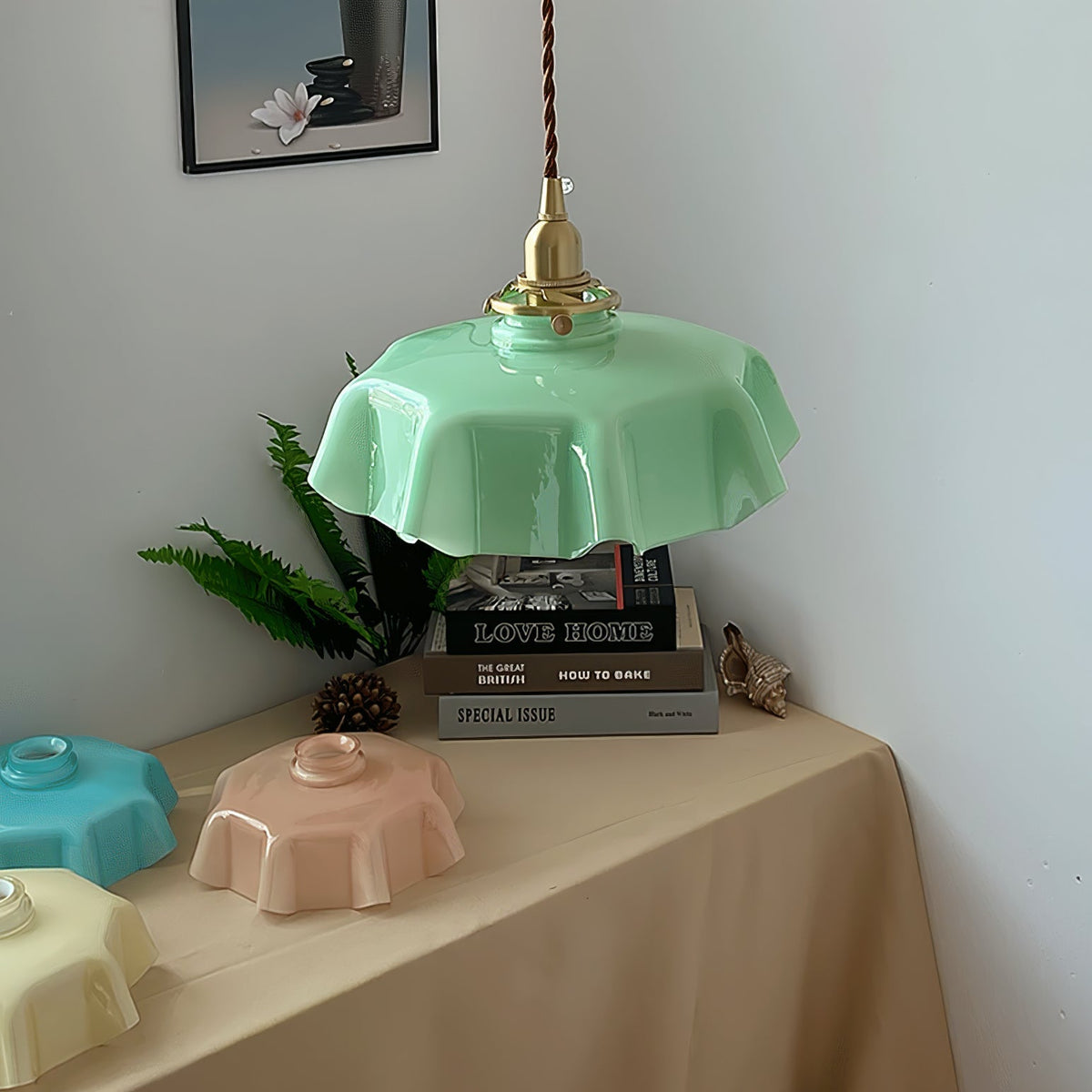 French-Inspired Ruffled Glass Brass Pendant Light 1-Light