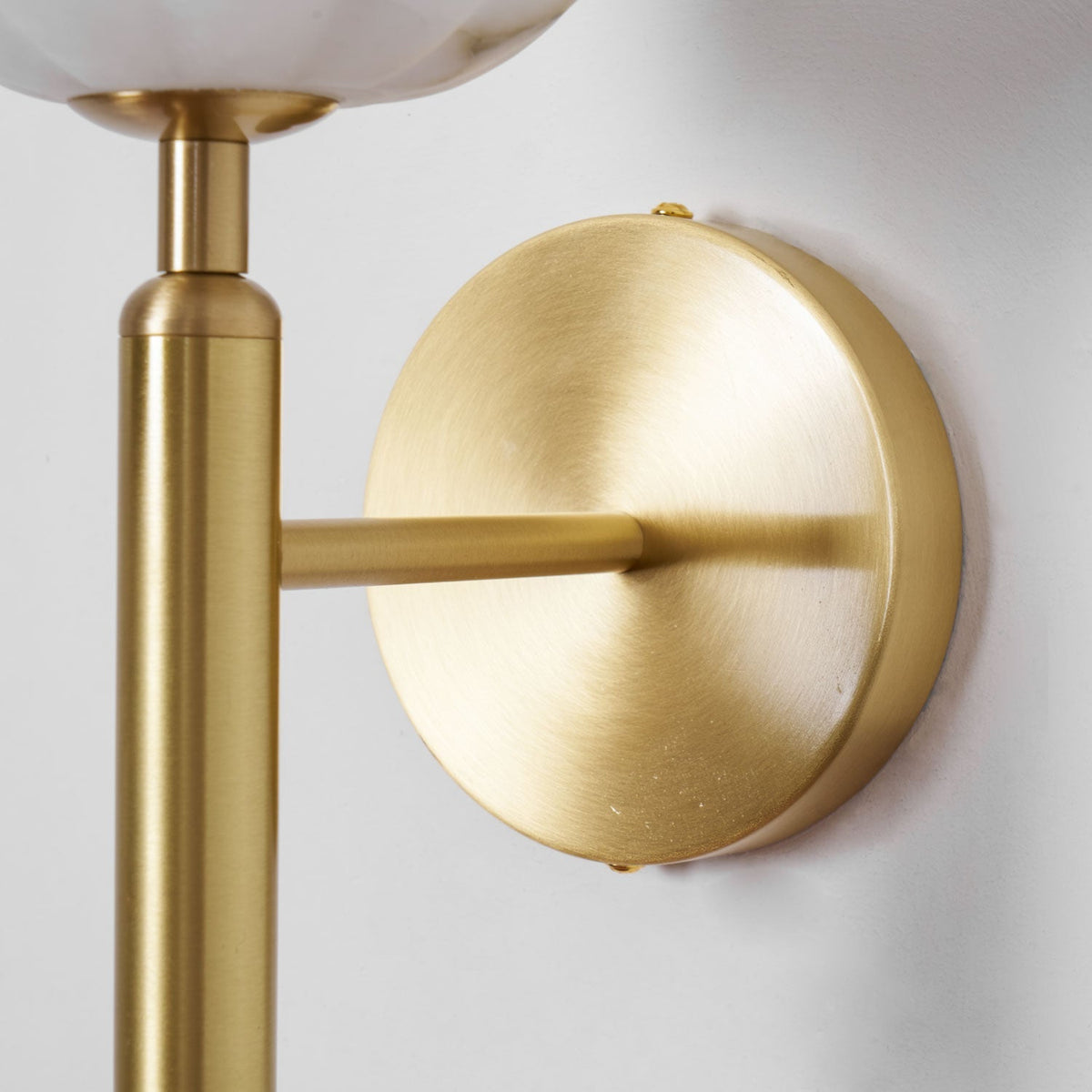 Contemporary Glass Round Backplate Wall Light 1-Light