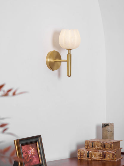 Contemporary Glass Round Backplate Wall Light 1-Light