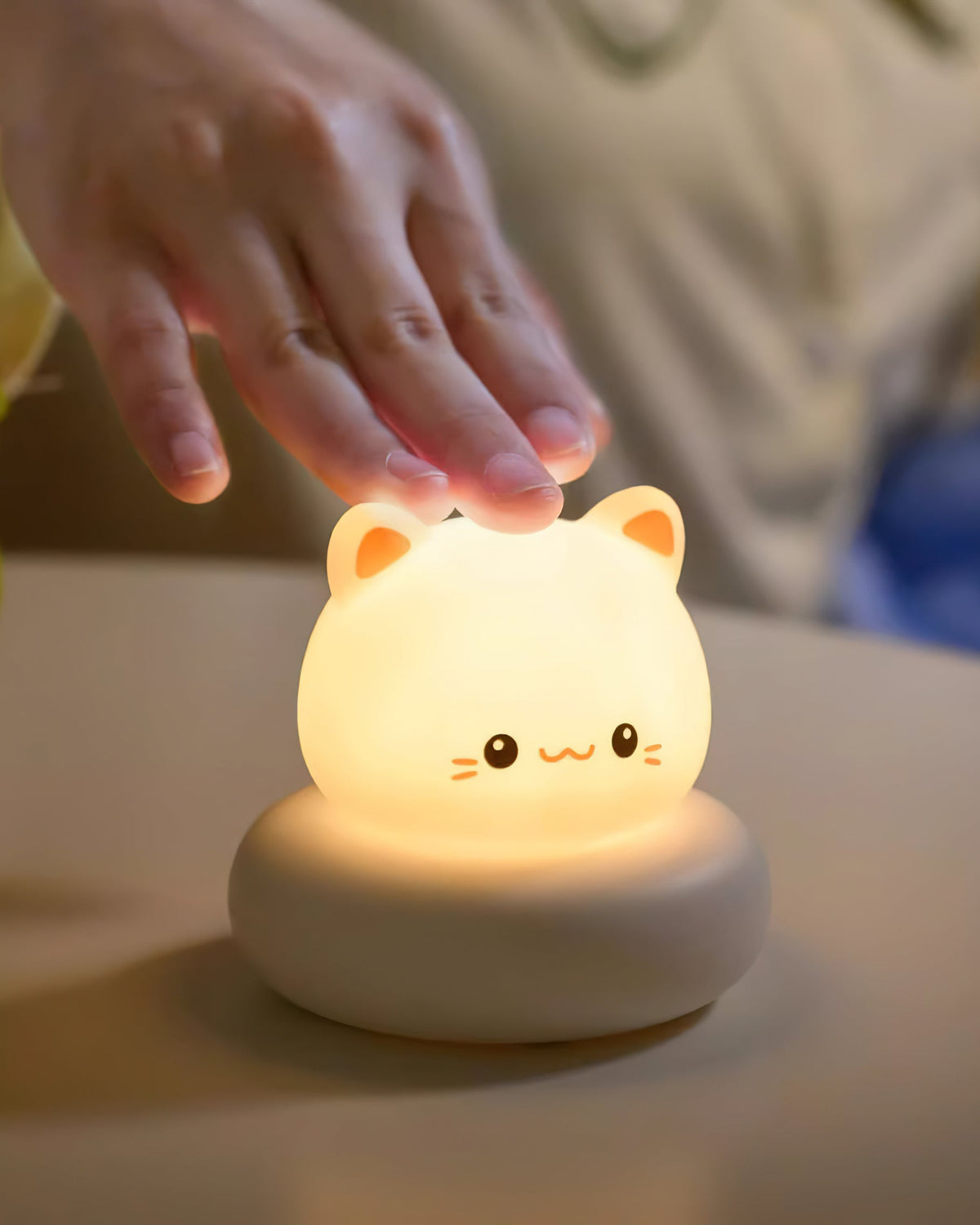 Contemporary Acrylic Rounded Base Table Lamp 1-Light