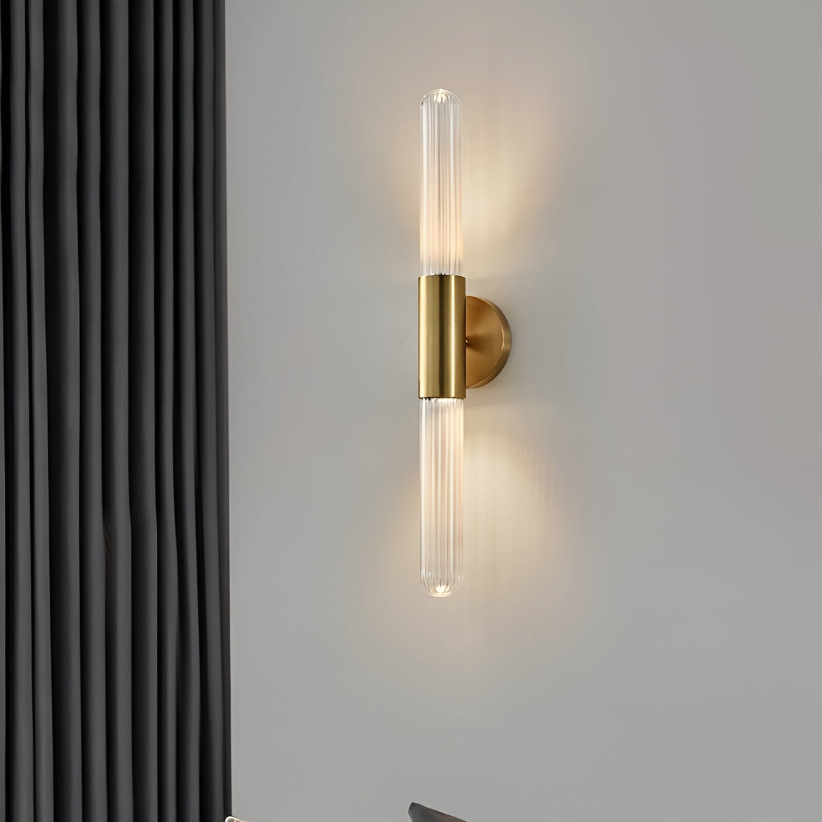 Scandinavian Water-Ripple Glass Brass Wall Sconce LED 1-Light