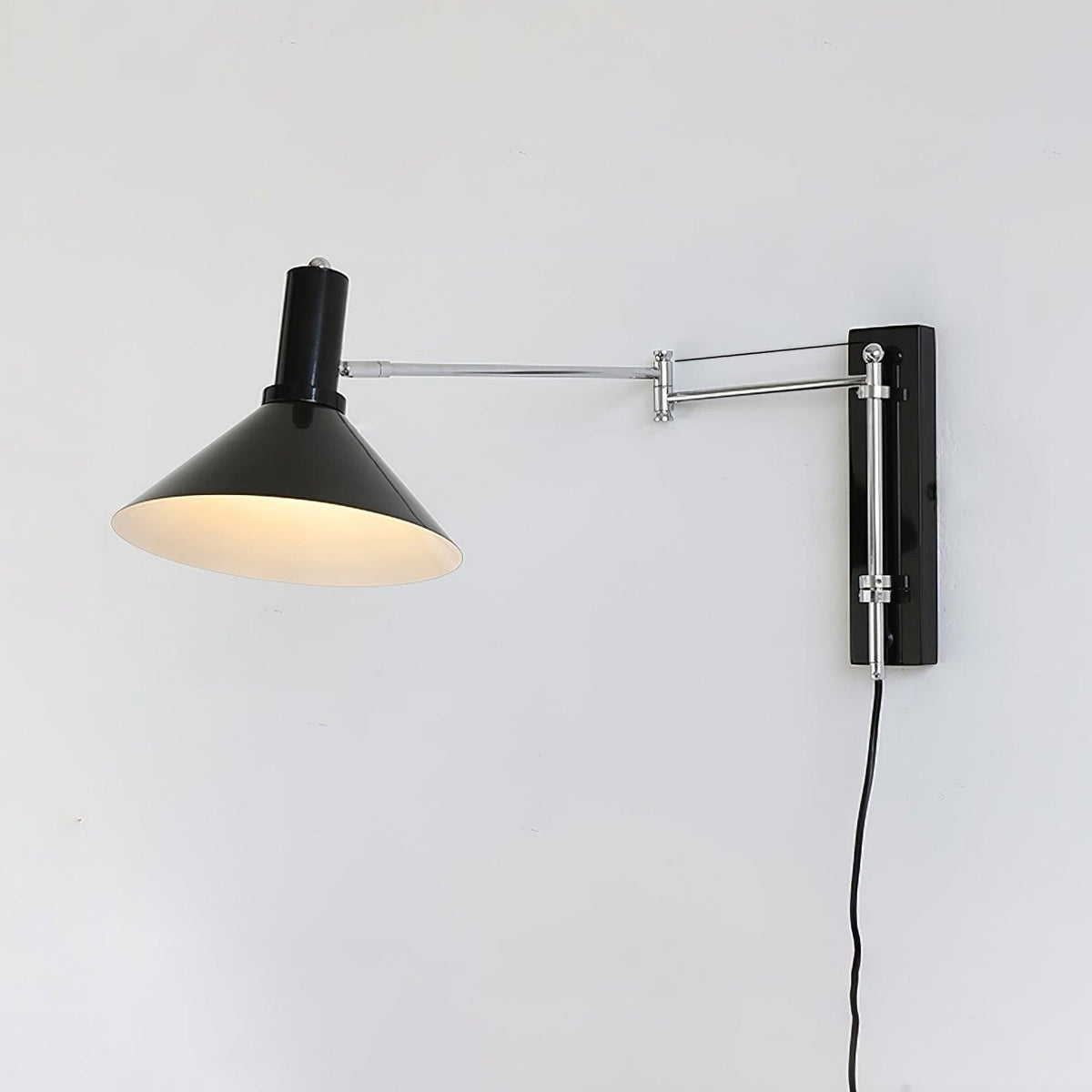 Contemporary Metal Cone Shade Wall Light 1-Light