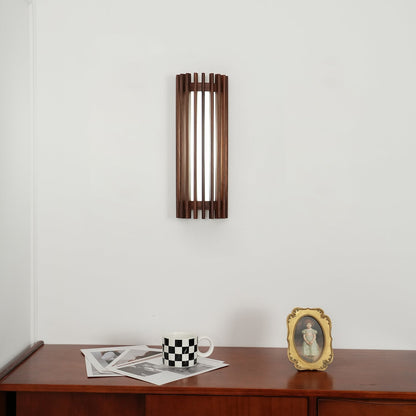 Contemporary Acrylic Vertical Linear Wall Light 1-Light