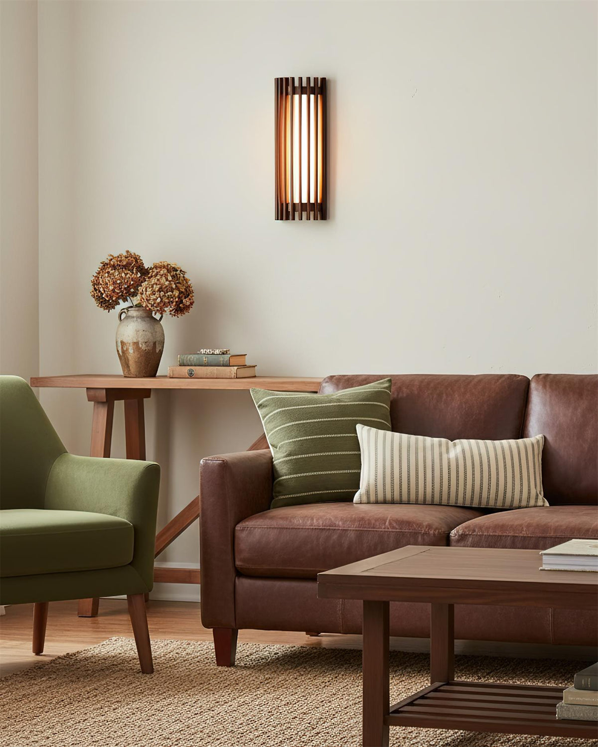 Contemporary Acrylic Vertical Linear Wall Light 1-Light