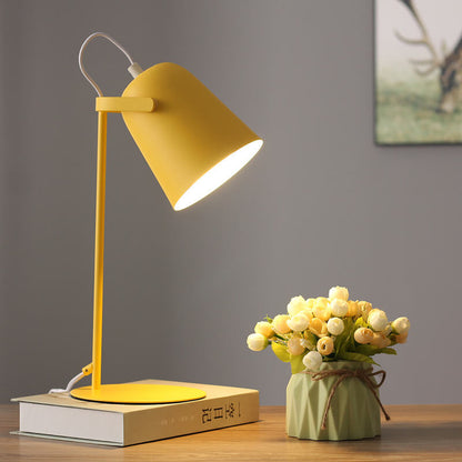 Scandinavian Metal Cone Table Lamp LED 1-light