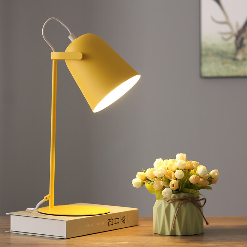 Scandinavian Metal Cone Table Lamp LED 1-light