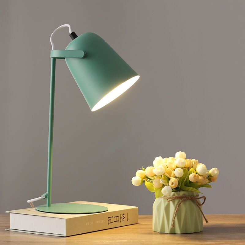 Scandinavian Metal Cone Table Lamp LED 1-light
