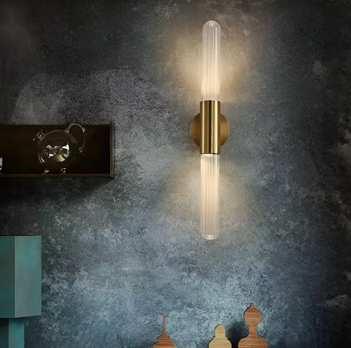 Scandinavian Water-Ripple Glass Brass Wall Sconce LED 1-Light
