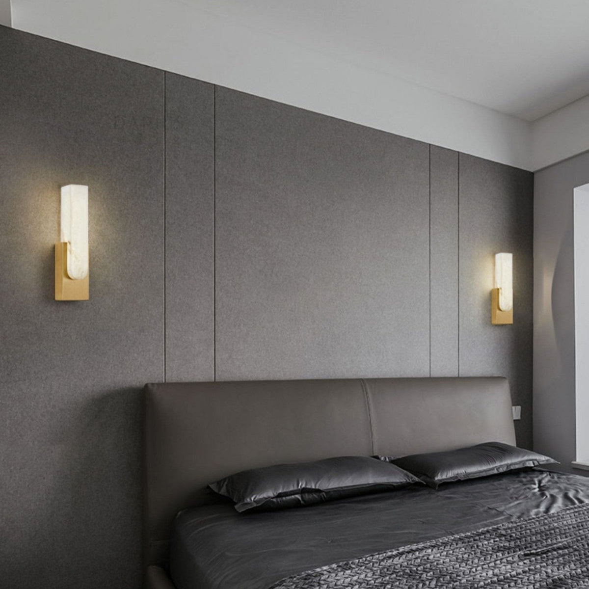 Modern Alabaster-Effect Brass Wall Sconce LED 1-Light