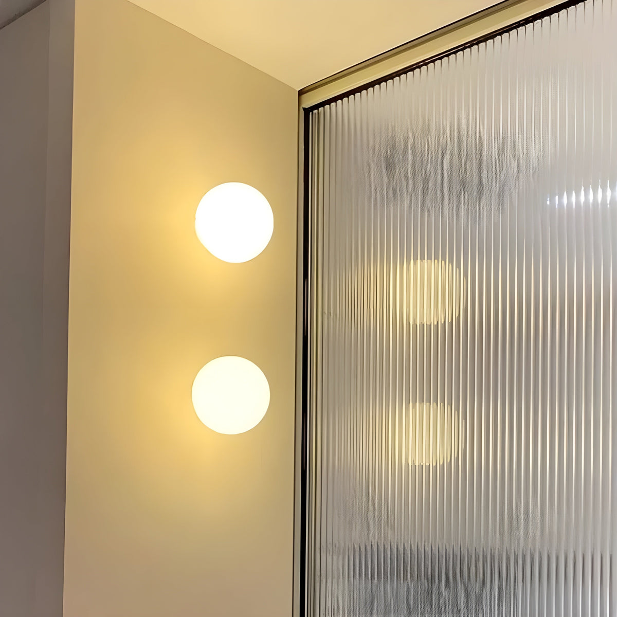Contemporary Frosted Glass Globe Wall Lamp Sconce
